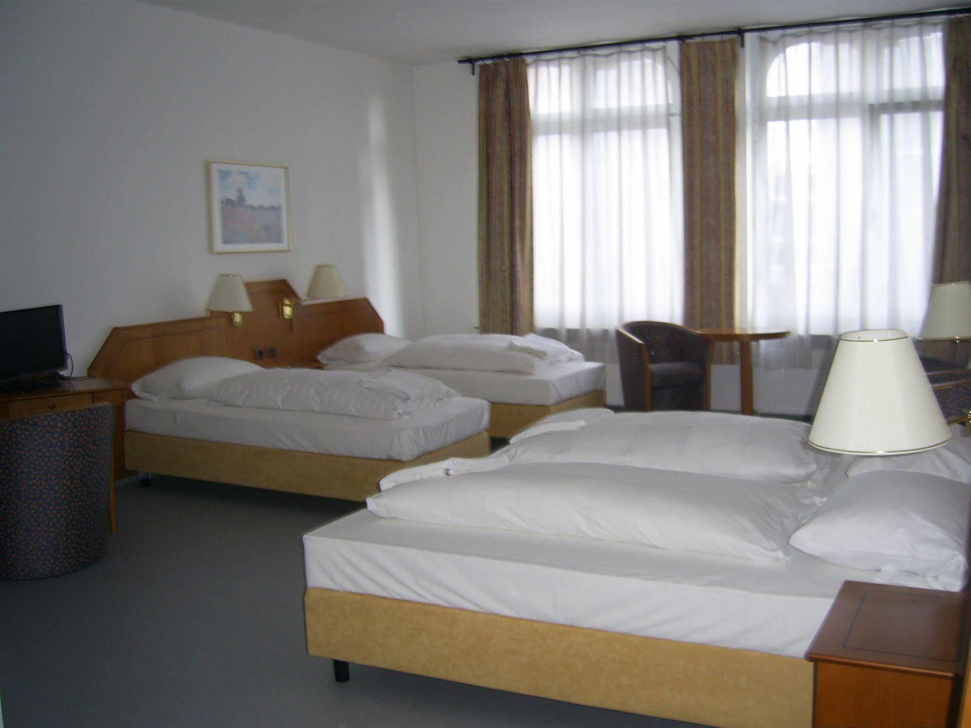 Willy Hotel Frankfurt Φραγκφούρτη Εξωτερικό φωτογραφία