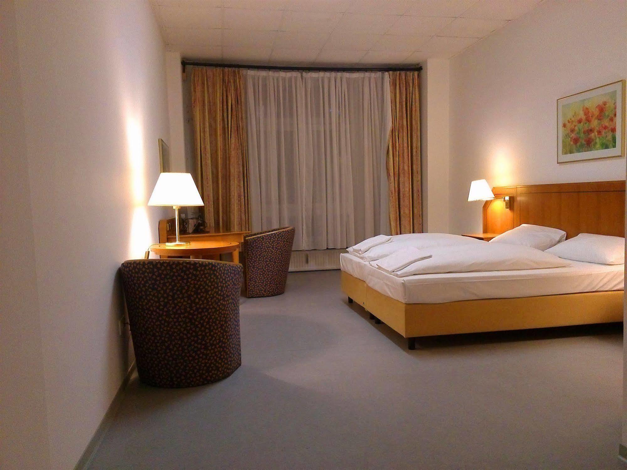Willy Hotel Frankfurt Φραγκφούρτη Εξωτερικό φωτογραφία