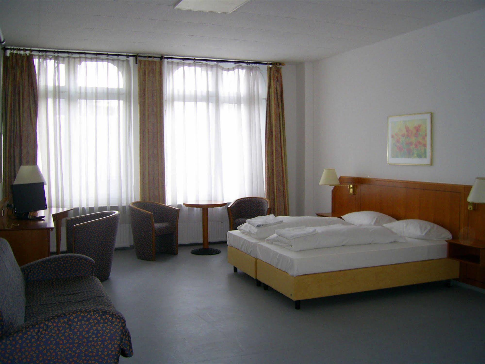 Willy Hotel Frankfurt Φραγκφούρτη Εξωτερικό φωτογραφία
