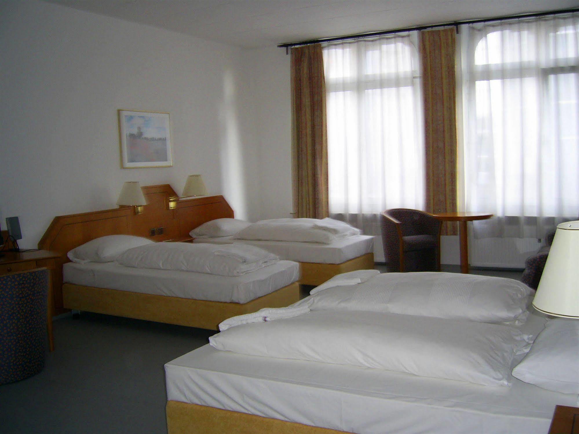 Willy Hotel Frankfurt Φραγκφούρτη Εξωτερικό φωτογραφία